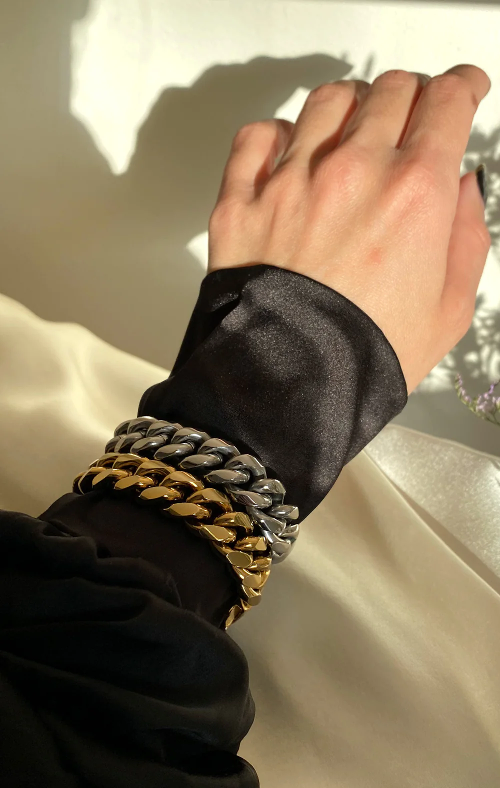 Anisa Sojka - Gold Chain Link Bracelet - Image 4