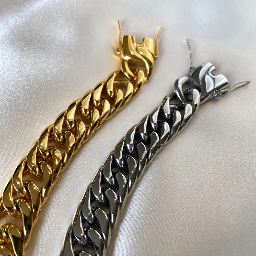 Anisa Sojka - The Silver Juliet Bracelet - Image 3