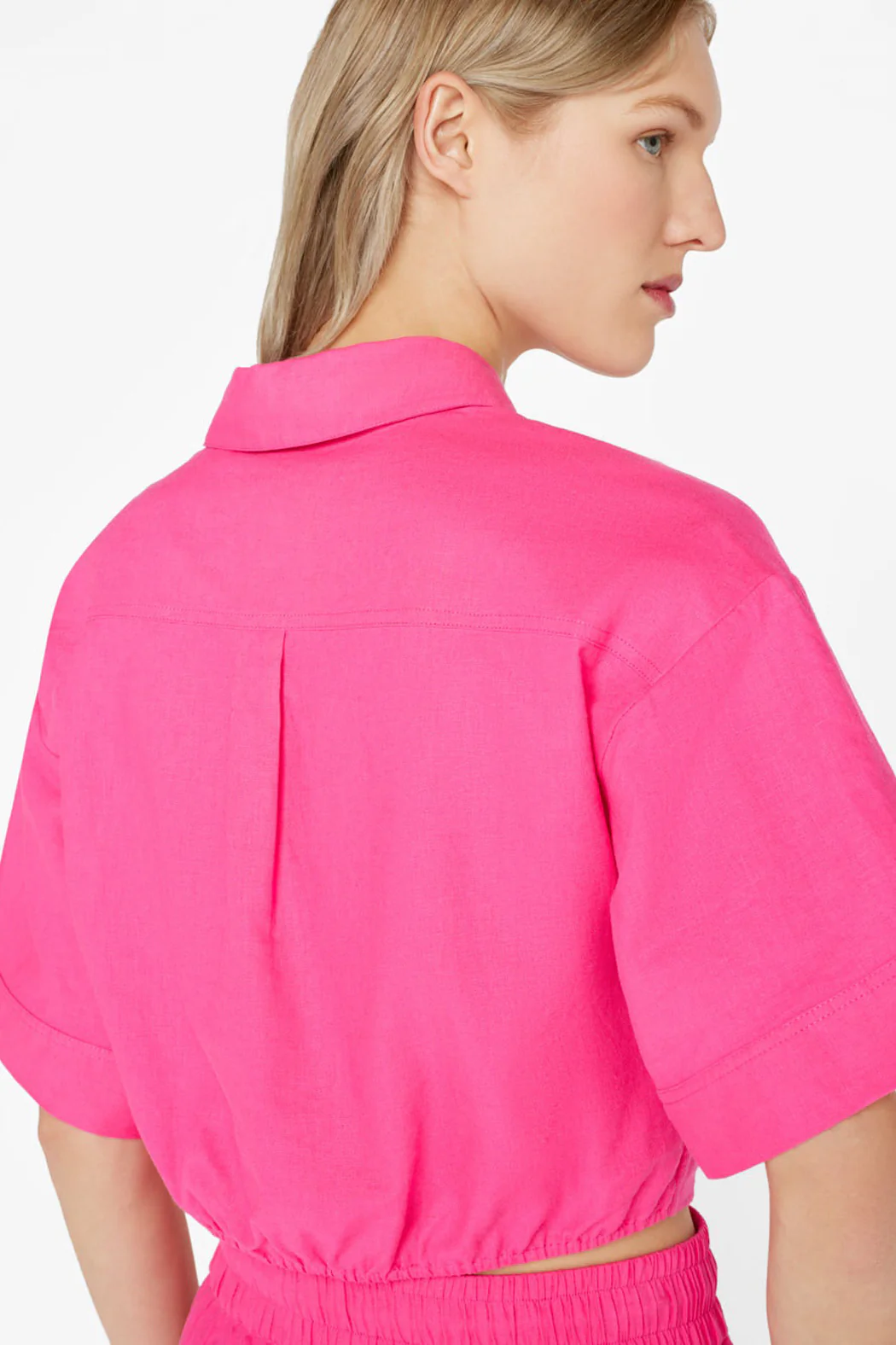 Frame - Cropped Twist Front Shirt in Flamingo - Image 5