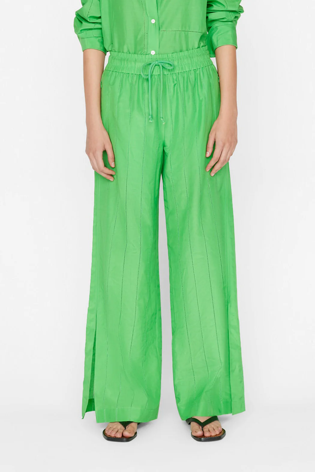 Frame - Drawstring Lounge Pant in Bright Peridot - Image 3