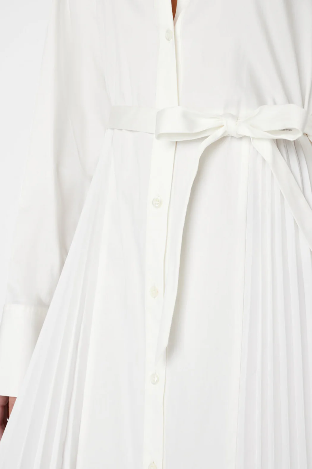 Frame - Pleated Inset Maxi Dress in Blanc - Image 8